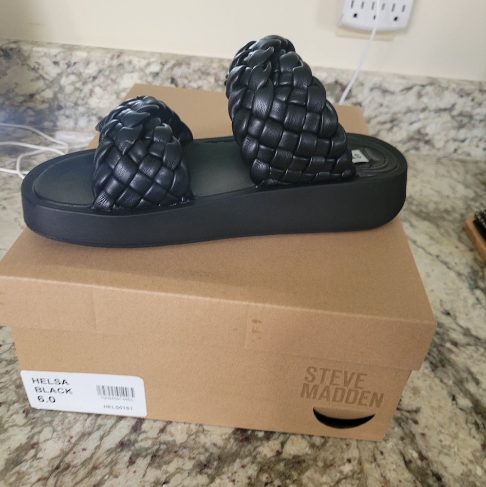 Steve Madden sandals